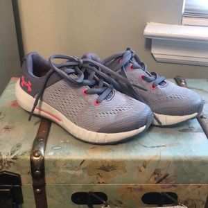 Girls size 11 Under Armour Sneakers - Never worn!